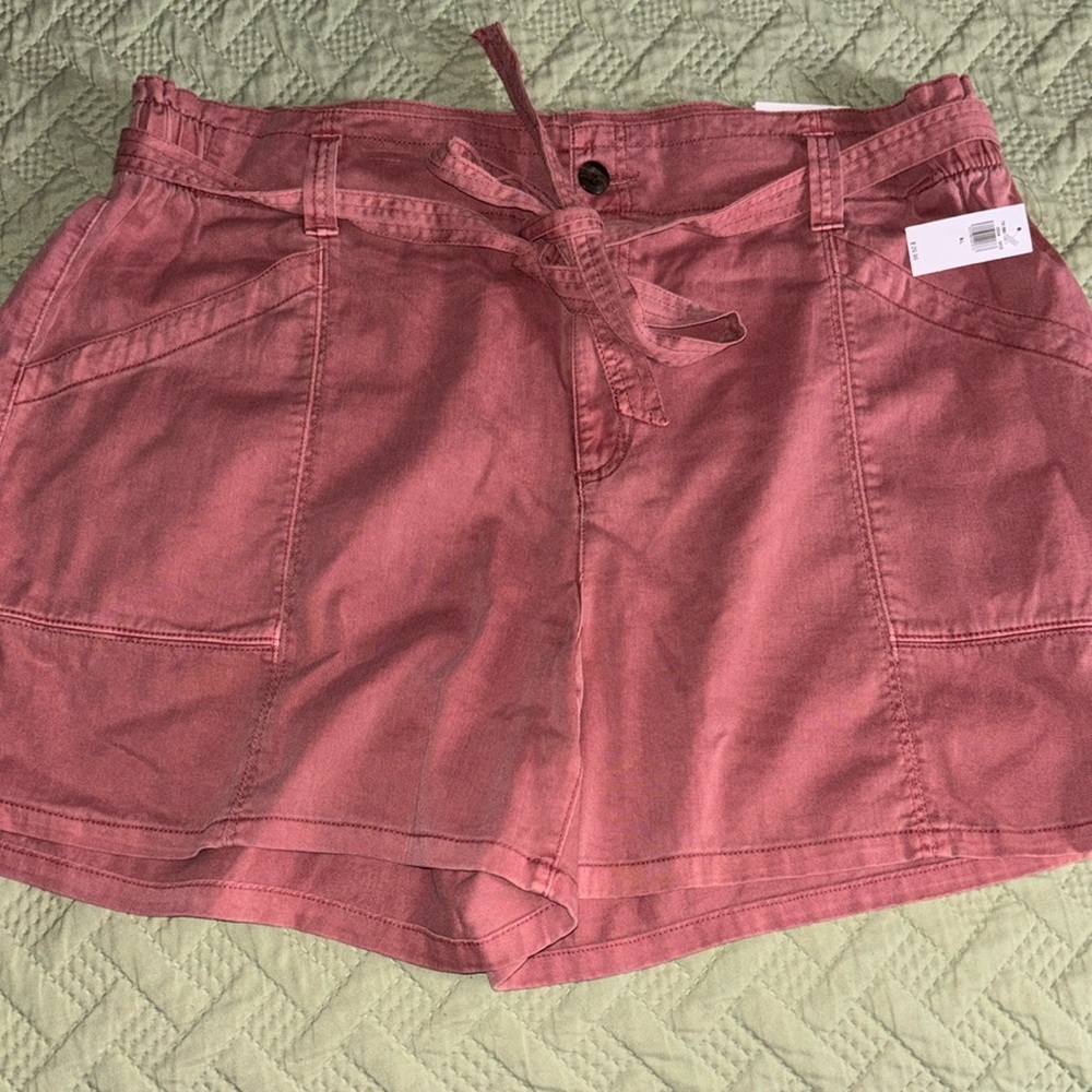 Old Navy: High Rise 4.5” Seam, NWT